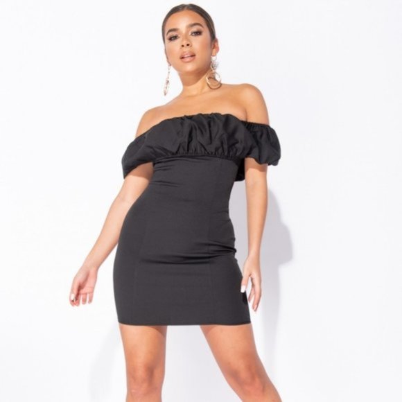 Black Off Shoulder Short Sleeve Bodycon Mini Dress - Picture 2 of 7